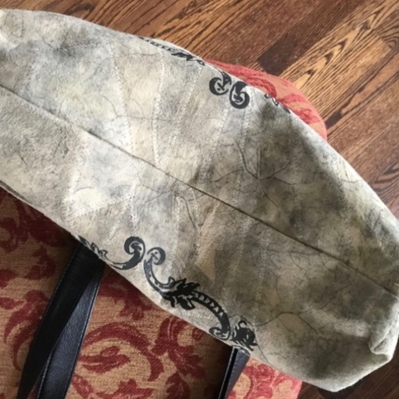 NWOT ‘VINTAGE’ Zip Tote - Picture 5 of 5